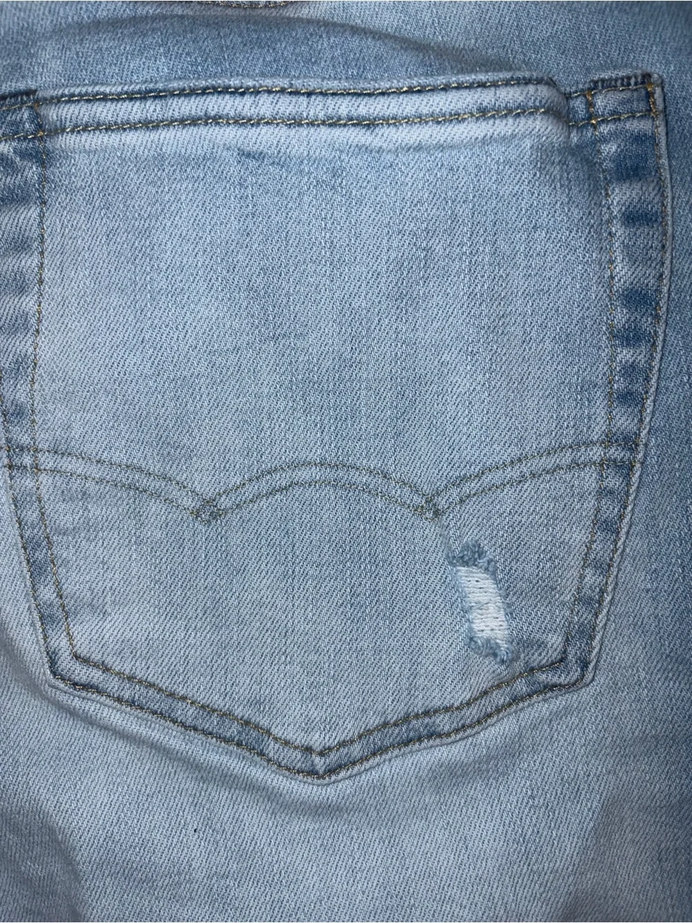 American Eagle Outfitters Light Blue Distressed Skinny Jeans